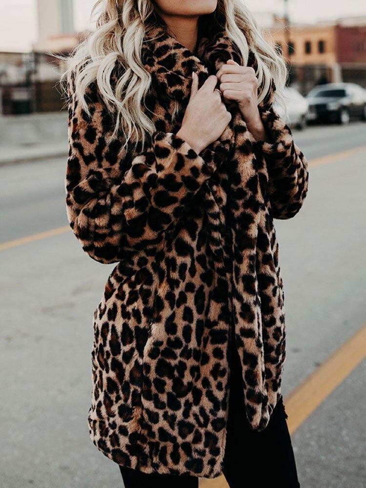 Sarah | Winter Coat in Leopard Print
