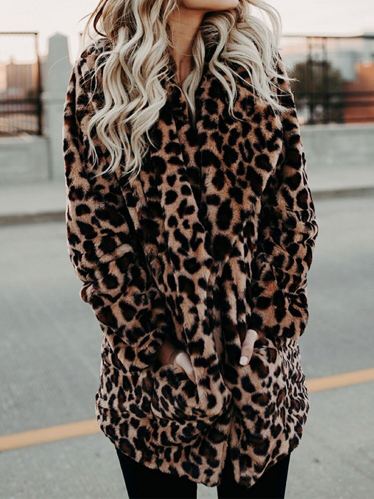 Sarah | Winter Coat in Leopard Print